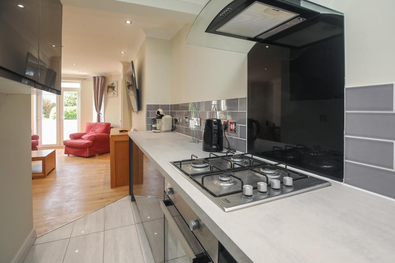 Apartment Riverside 2 Bedroom Kingston Flat *